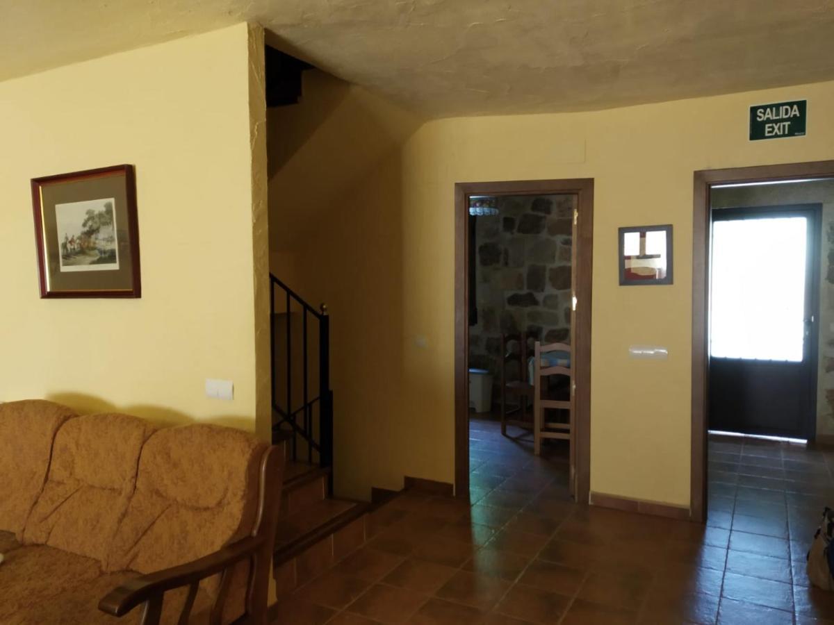 Viv. De Uso Turistico Fuente El Tejo - Casa Ana Villa Бургоондо Екстериор снимка