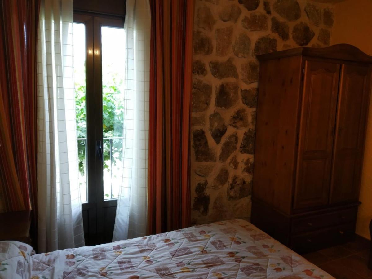 Viv. De Uso Turistico Fuente El Tejo - Casa Ana Villa Бургоондо Екстериор снимка